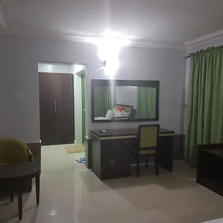 Green Suites Villa 3*